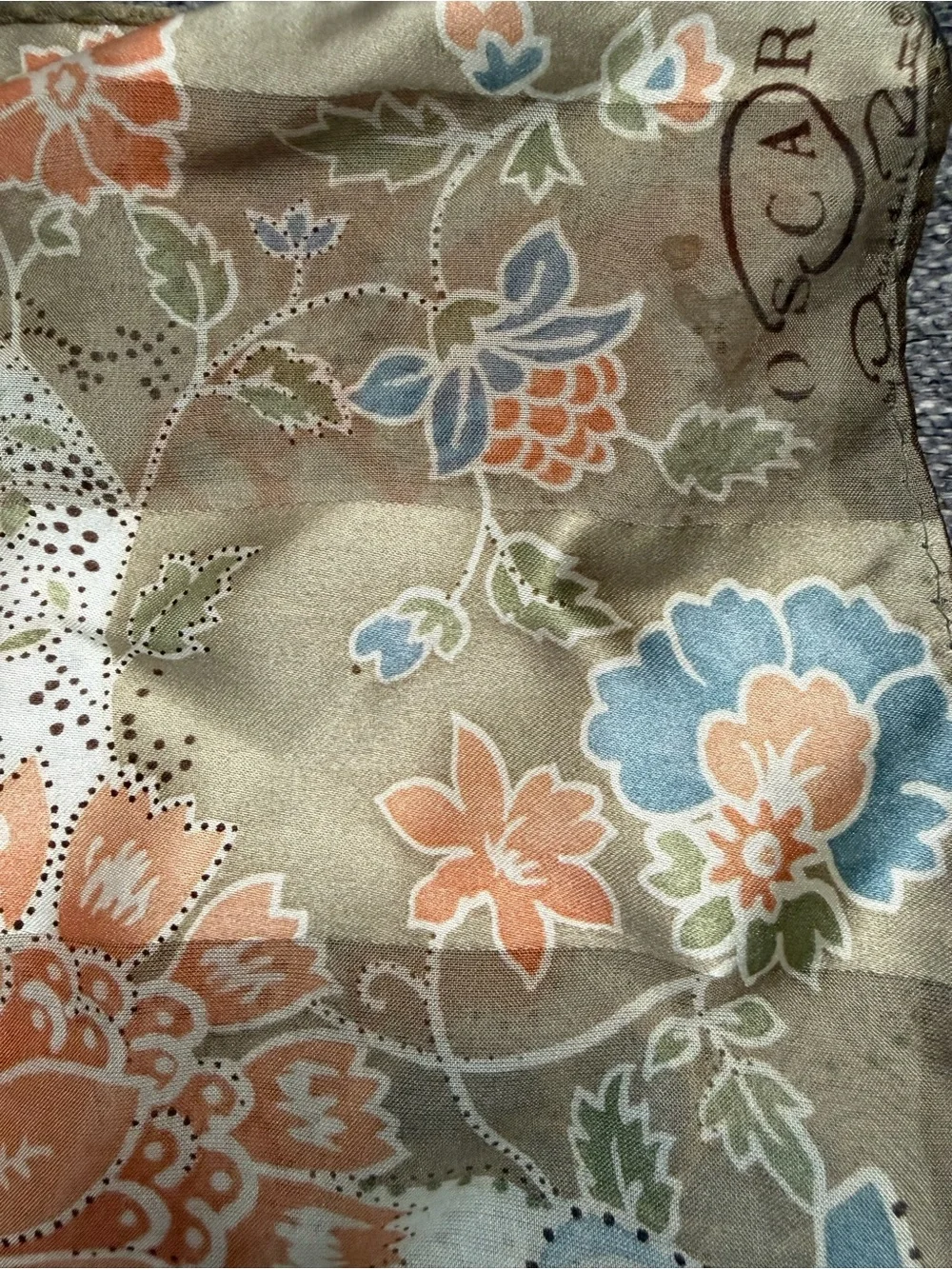 100% Silk Oscar de la Renta Vintage Floral Scarf, 52” x 11”